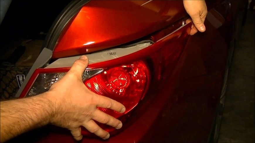 6 Simple Steps on How to Change Brake Light